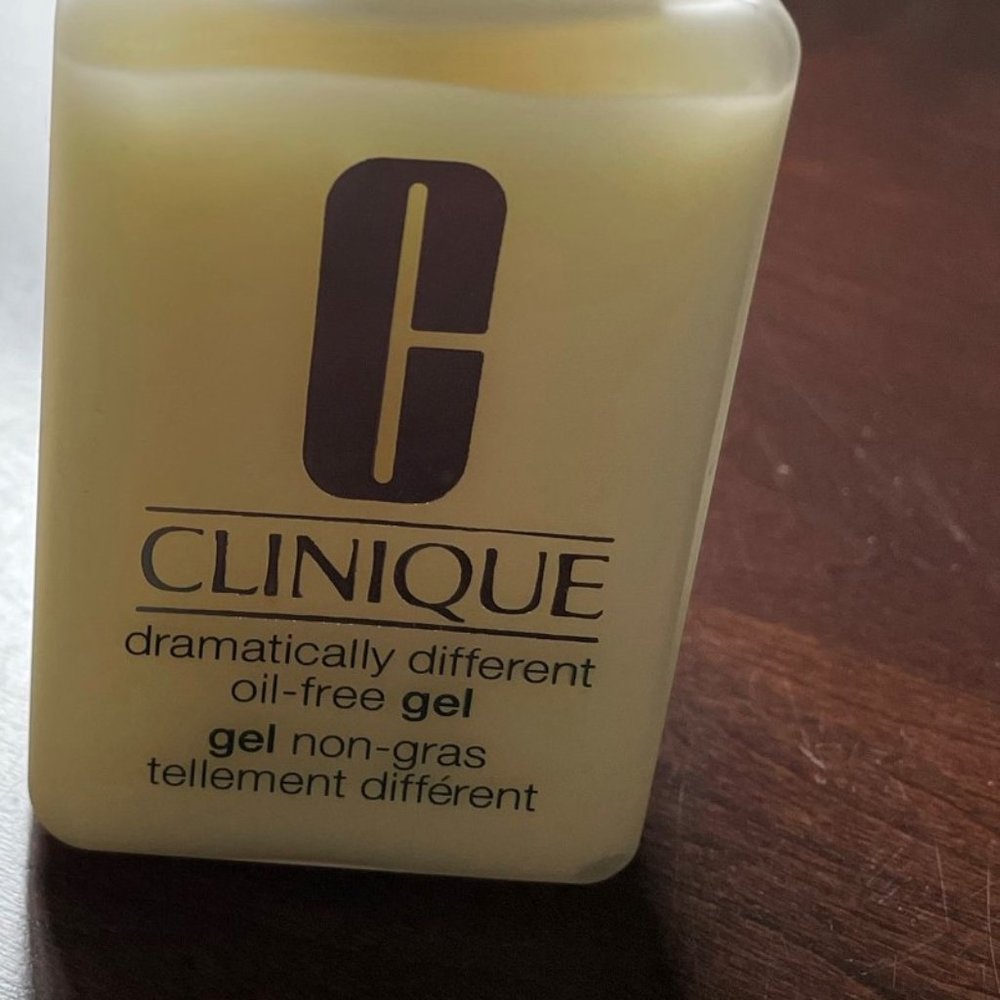 Dramatically Different Oil-Free Gel